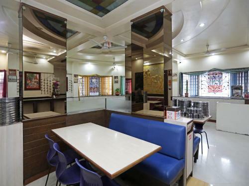 Hotel Suyash Deluxe