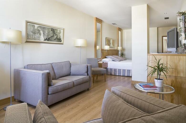 Hotel Hesperia A Coru�a Centro