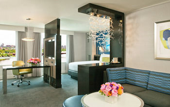 Hotel Royal Sonesta