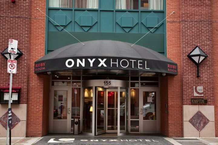 Hotel Onyx