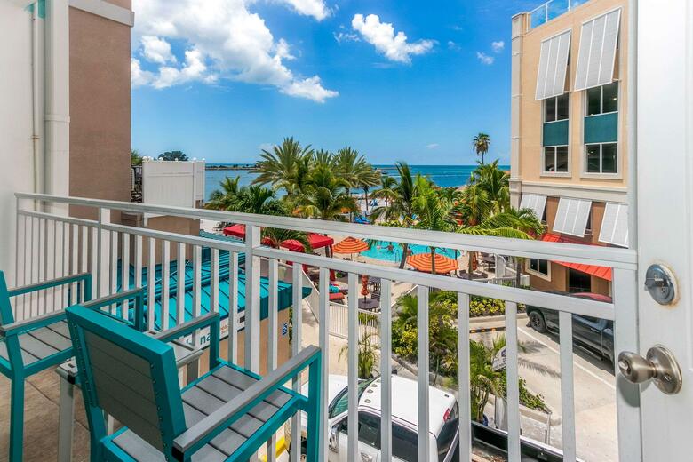 Quality Hotel On The Beach