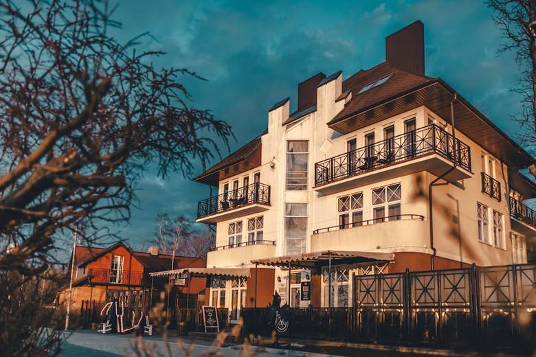 Apriori Hotel