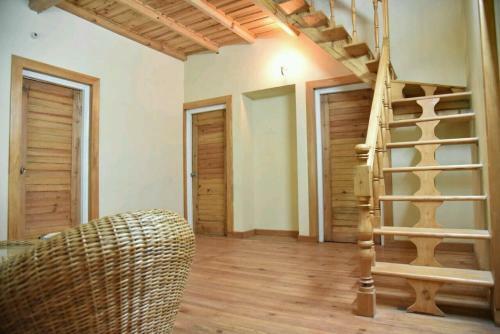 Hotel Stay Apart Wood Castle Resort