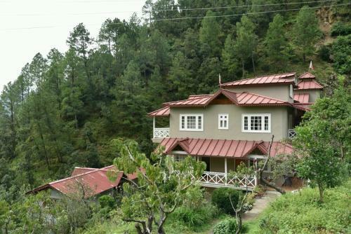 Hotel Stay Apart Wood Castle Resort
