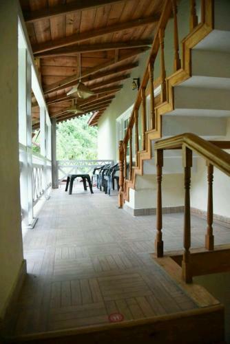 Hotel Stay Apart Wood Castle Resort