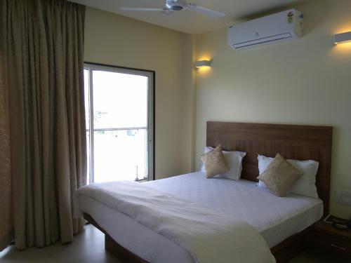 Hotel Manasi Pride