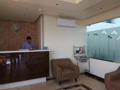 Hotel Manasi Pride