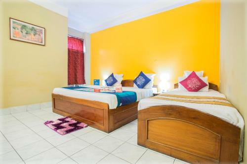 Breeze Hotel