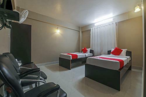Hotel Field Residency Inn