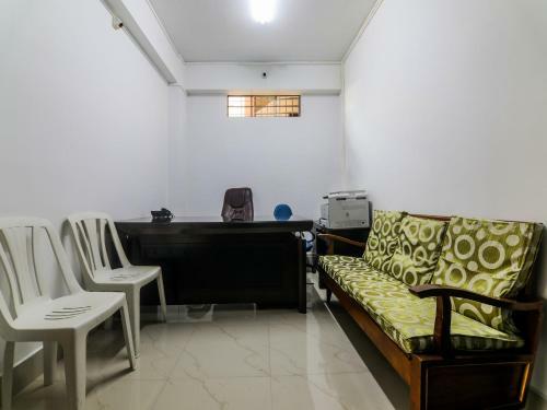 Hotel Field Residency Inn