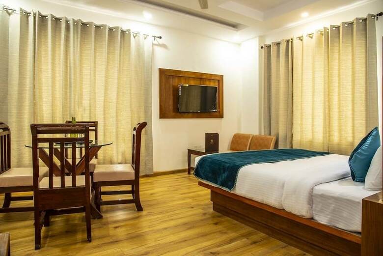 Hotel Jade Vine Resort
