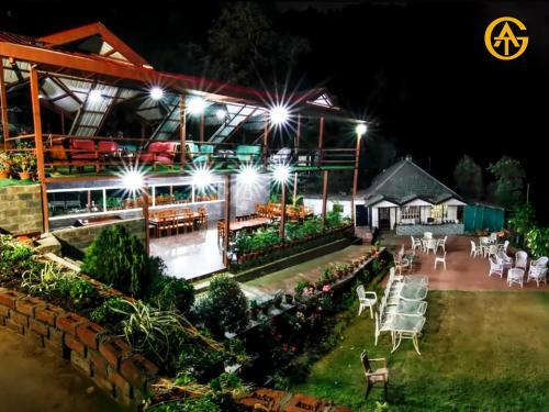 Hotel Tag Resorts Oakwood Hamlet Shoghi