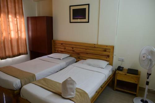 Hotel Travellers Inn