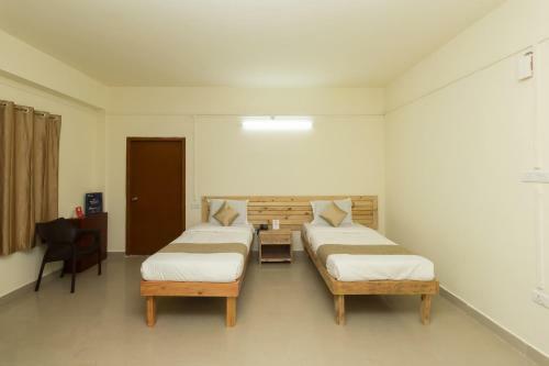 Hotel Travellers Inn