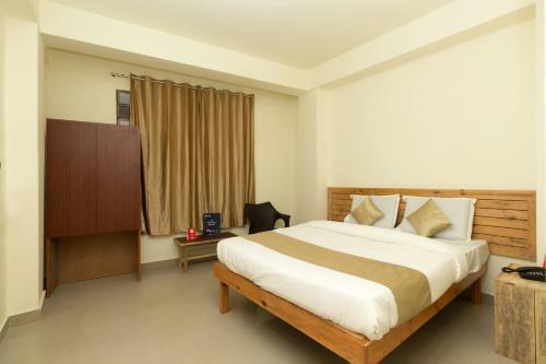 Hotel Travellers Inn