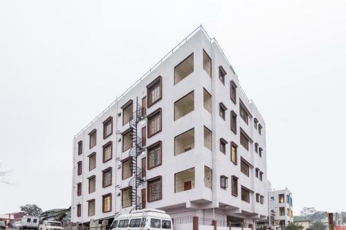 Hotel Travellers Inn