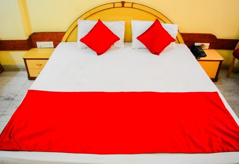 Hotel Indore Palace