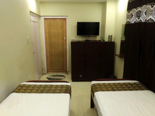 Hostal Puja Guest House