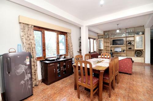 Apartamentos Valley View 2bhk Abode Near Isbt, Tutikandi