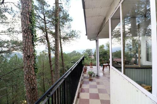 Apartamentos Valley View 2bhk Abode Near Isbt, Tutikandi