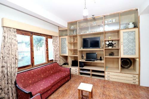 Apartamentos Valley View 2bhk Abode Near Isbt, Tutikandi