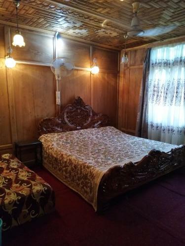 Hotel Houseboat Dukewell