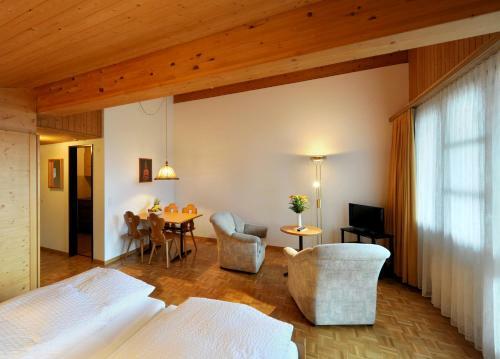 Hotel Krone Lenk