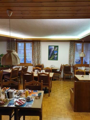 Hostal Hotel Garni Alpenruh