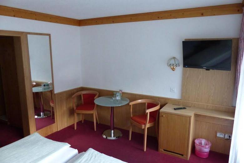 Hotel Crystal