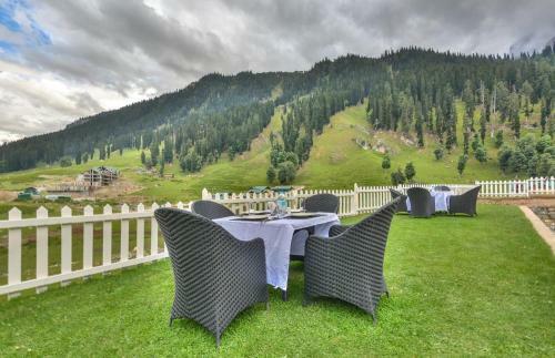 Hotel Village Walk