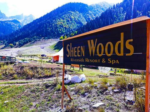 Hotel Sheen Woods Resort