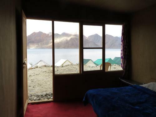 Tih Pangong Lake View Cottages And Camps