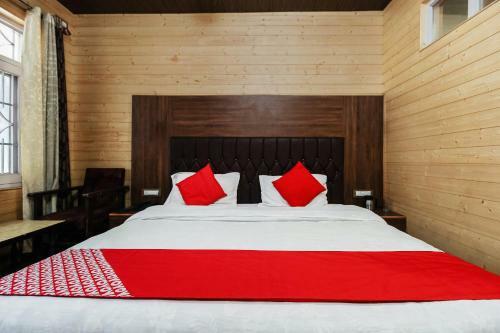 Hotel Oyo 16066 Chinar Comforts