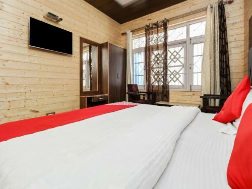 Hotel Oyo 16066 Chinar Comforts