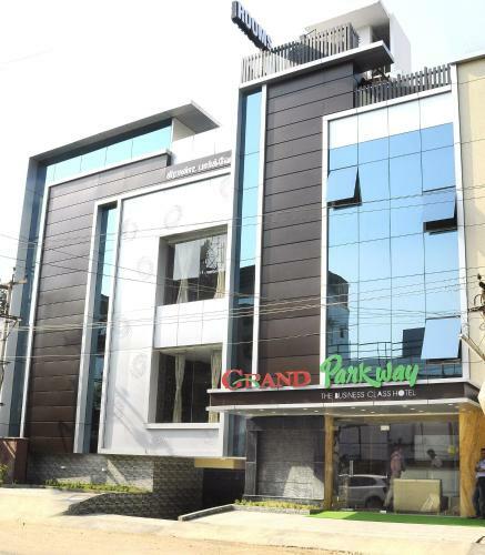 Hotel Grand Parkway