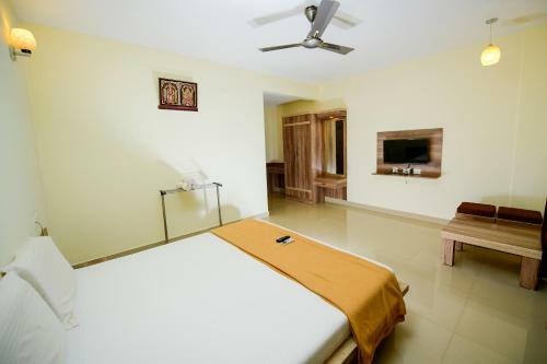 Lodge Shesha Kuteera