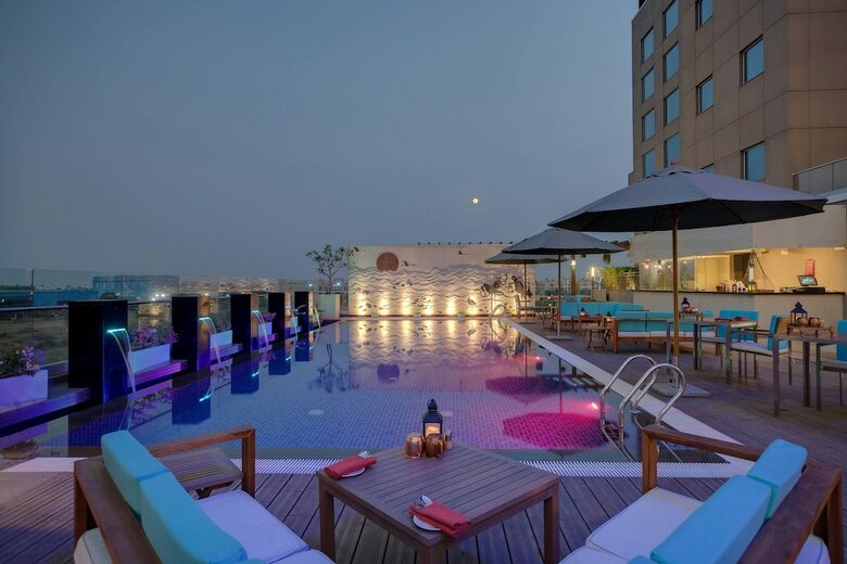 Hotel Courtyard By Marriott Surat