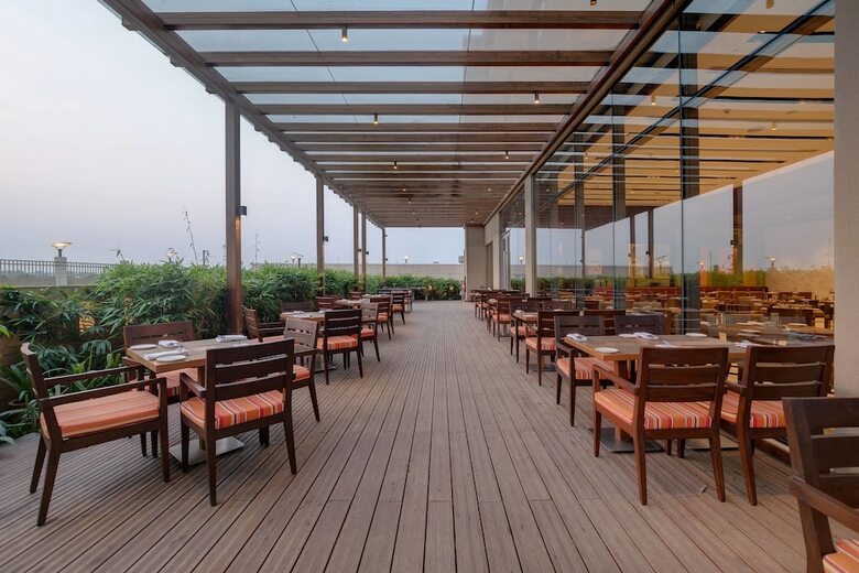 Hotel Courtyard By Marriott Surat