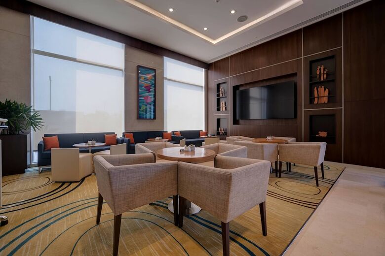 Hotel Courtyard By Marriott Surat