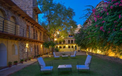 Hotel Ramathra Fort