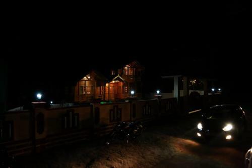 Hotel Lee Wood Villas