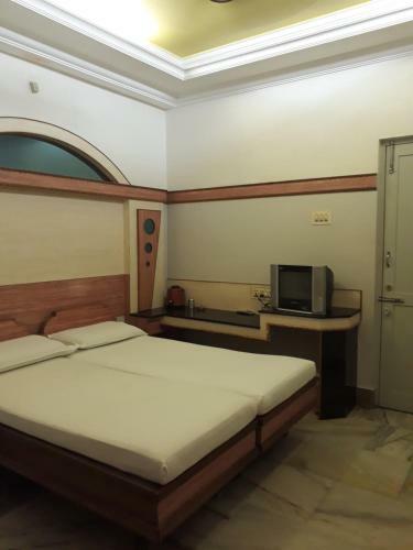 Hotel Krishna Lodge