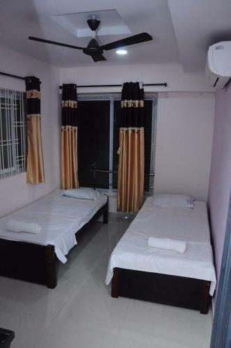 Lodge Sgs Residency