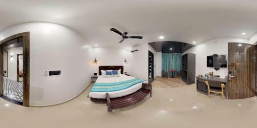 Sky Lodge