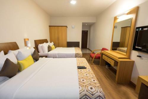 Hotel Meadows Residency