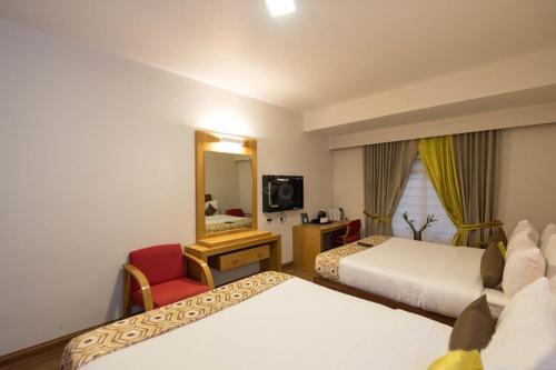 Hotel Meadows Residency