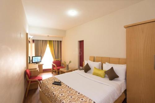 Hotel Meadows Residency
