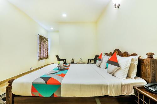 Fabexpress Royal Hideway Resort