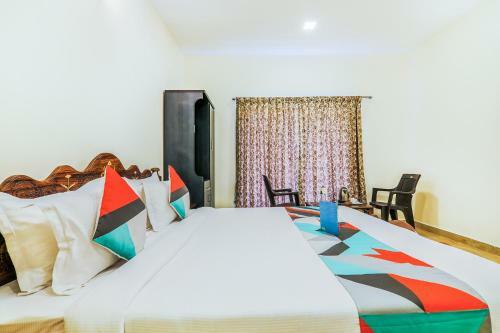 Fabexpress Royal Hideway Resort