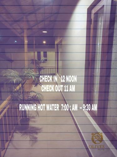 Hotel Olives Pleasant Stays